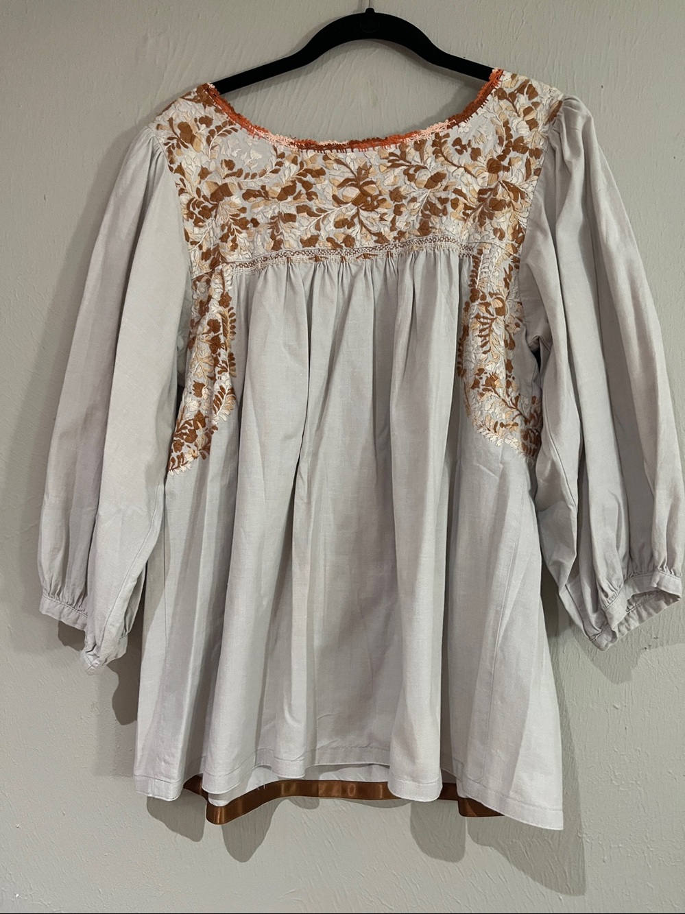 Mi Golondrina Camelia Gold/White Blouse w/ Oaxacan Embroidery - Picture 5 of 7